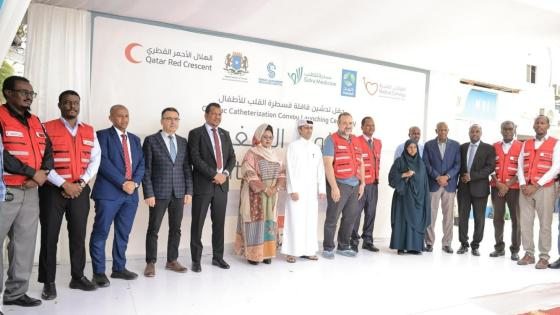 صورة جماعية على هامش القافلة