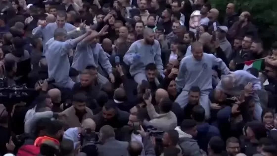 جانب من وصول الأسرى