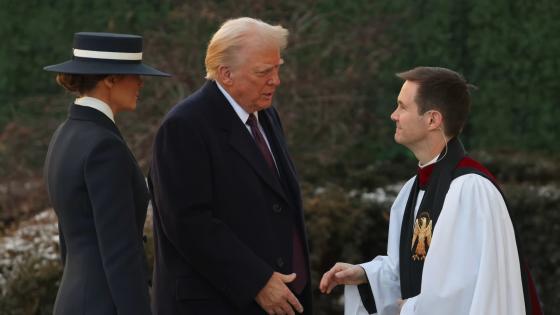 ترامب وزوجته قبيل التنصيب