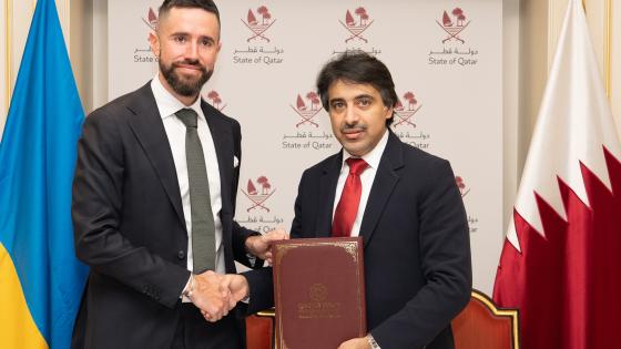 جانب من توقيع الاتفاقية