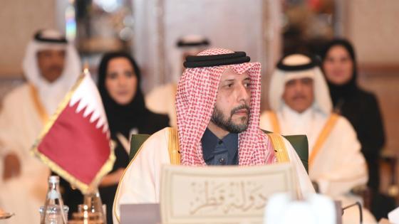 سعادة السيد منصور بن إبراهيم آل محمود وزير الصحة العامة