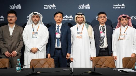 جانب من توقيع الاتفاقية