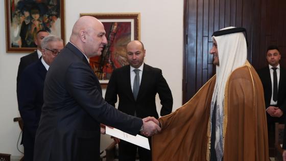 جانب من تسليم أوراق الاعتماد