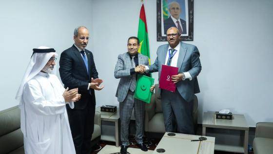 جانب من توقيع الشراكة