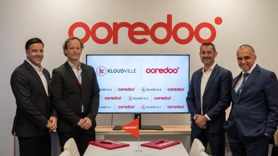 جانب من توقيع الاتفاقية