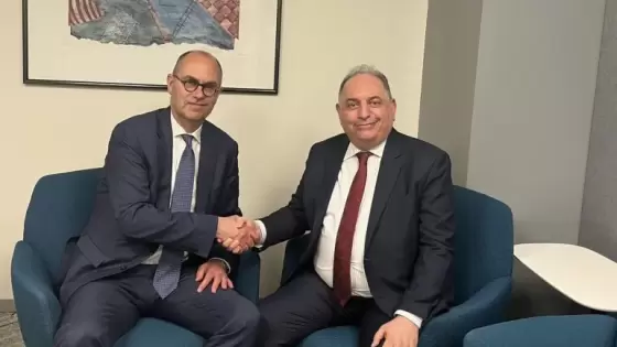 محمد يسر برنية ورون فان رودن