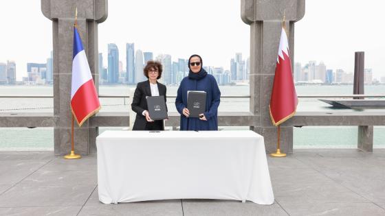 جانب من توقيع الاتفاقية