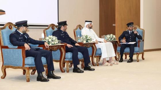 جانب من الندوة