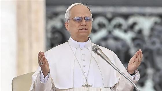 البابا ليو الرابع عشر