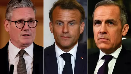مارك كارني وماكرون و كير ستارمر