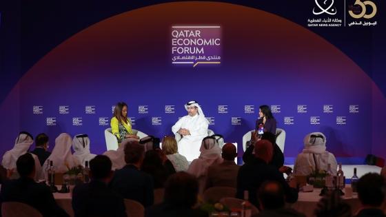 جانب من الجلسة الحوارية