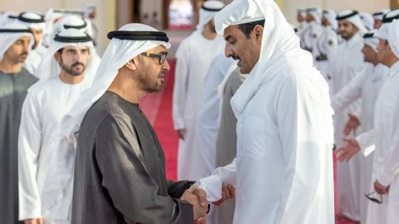 سمو الأمير يتقدم مودعي رئيس الإمارات