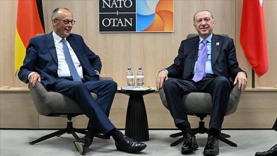 الرئيس التركي رجب طيب أردوغان والمستشار الألماني فريدريش ميرتس