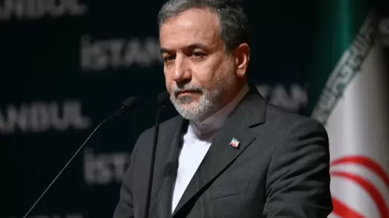 وزير الخارجية الإيراني عباس عراقجي