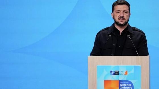 الرئيس الأوكراني فلاديمير زيلينسكي