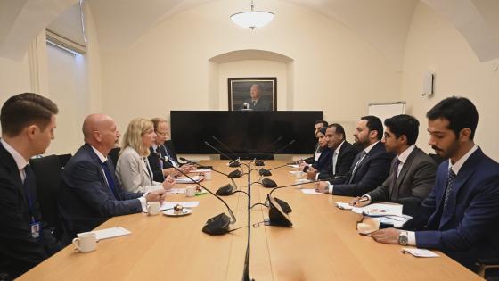 جانب من الجلسة النقاشية