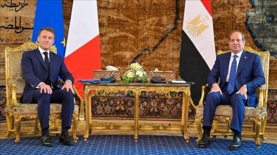 عبد الفتاح السيسي وإيمانويل ماكرون