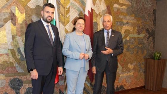 جانب من المشاورات