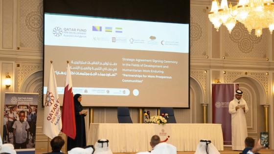 جانب من حفل التوقيع