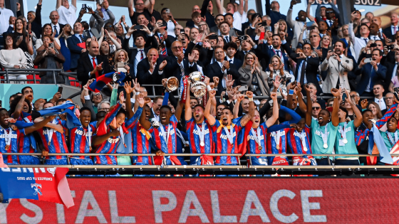 فريق كريستال بالاس