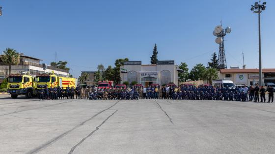 جانب من وصول فريق البحث والإنقاذ القطري إلى سوريا