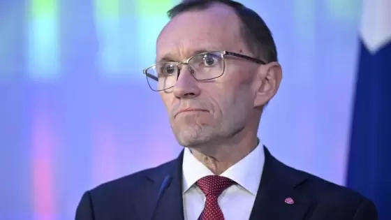 وزير الخارجية النرويجي إسبن بارث إيدي