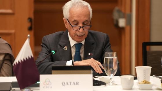 سعادة السيد سلطان بن سعد المريخي وزير الدولة للشؤون الخارجية