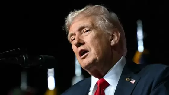 الرئيس الأمريكي دونالد ترامب