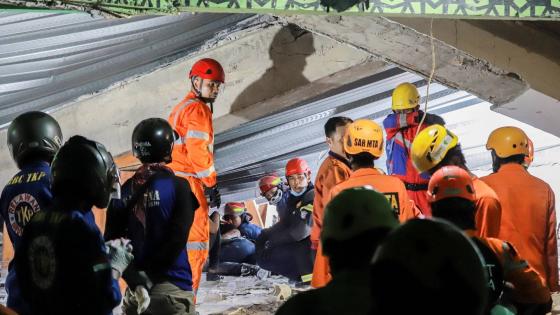 جانب من عمليات البحث والإنقاذ