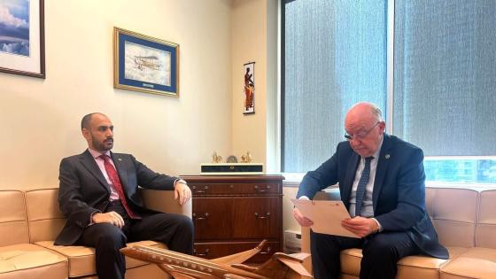 جانب من تسليم الرسالة