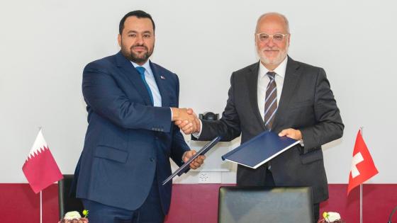 جانب من توقيع خطاب النوايا