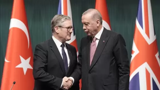 رجب طيب أردوغان و كير ستارمر