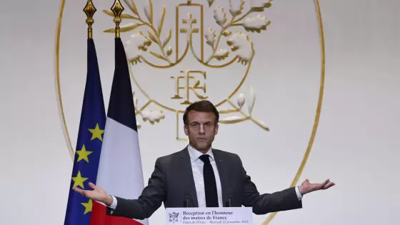 الرئيس الفرنسي إيمانويل ماكرون