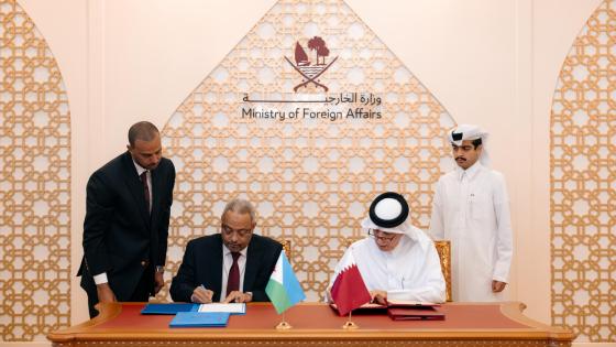 جانب من توقيع الاتفاقية