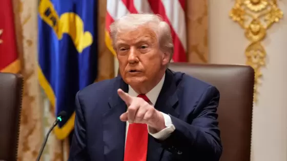 الرئيس الأمريكي دونالد ترامب