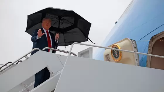 الرئيس الأمريكي دونالد ترامب