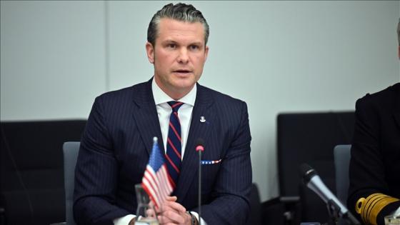 وزير الدفاع الأمريكي بيت هيغسِث