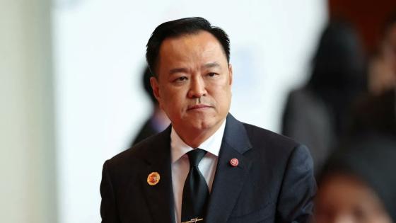 أنوتين تشارنفيراكول رئيس الوزراء التايلاندي