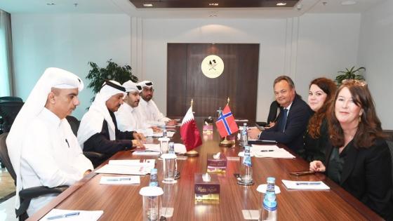 جانب من المشاورات