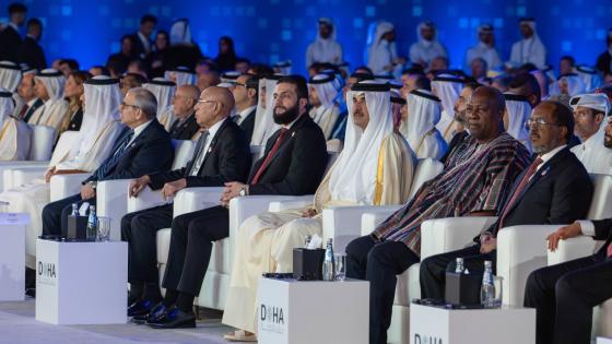 سمو الأمير خلال مشاركته في منتدىى الدوحة 2025