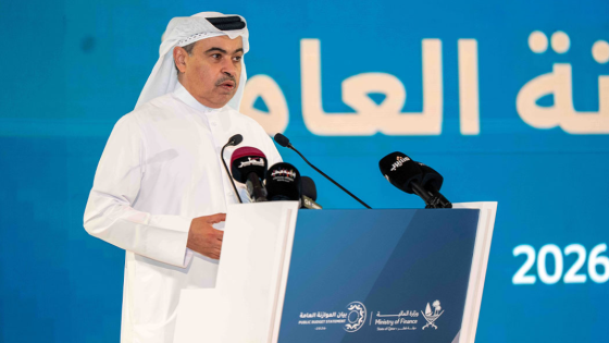 سعادة السيد علي بن أحمد الكواري وزير المالية