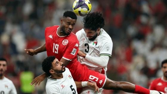 لقطة من مباراة فلسطين وتونس