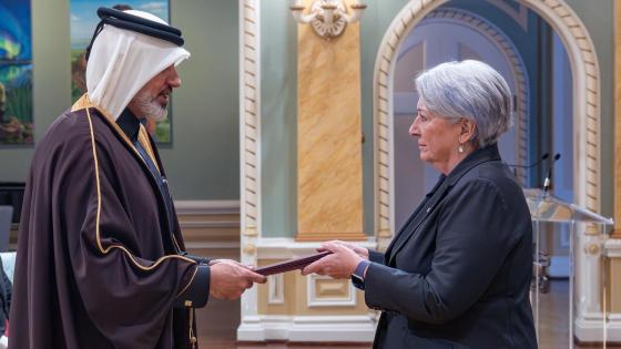 جانب من تسليم أوراق الاعتماد