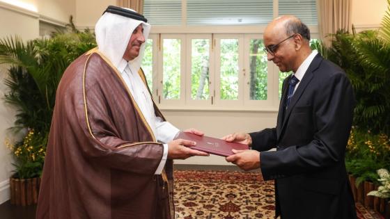 جانب من تسليم أوراق الاعتماد