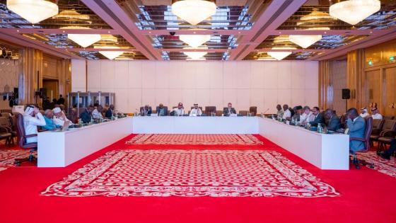 جانب من توقيع الاتفاقية