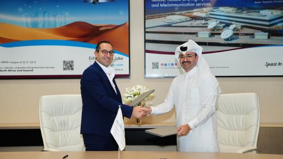 جانب من توقيع الاتفاقية