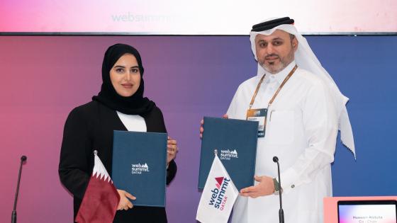 جانب من توقيع الاتفاقية