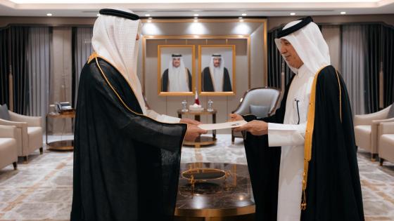 جانب من تسلم أوراق الاعتماد