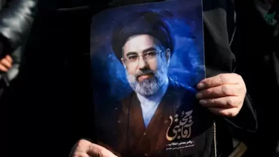 المرشد الأعلى الإيراني الجديد مجتبى خامنئي