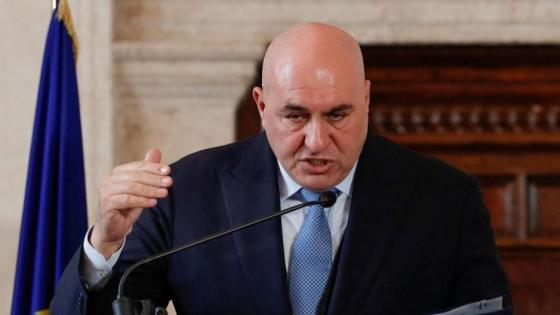 وزير الدفاع الإيطالي غويدو كروزيتو